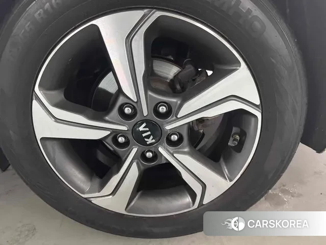 Kia Come New K3 id 3541733 из Кореи 8