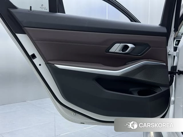 BMW i3 id 4320999 из Китая 8