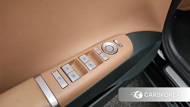 Hyundai Grandeur (GN7) id 3467555 из Кореи 8