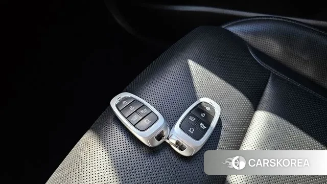 Hyundai The New Grandeur IG id 3038093 из Кореи 8