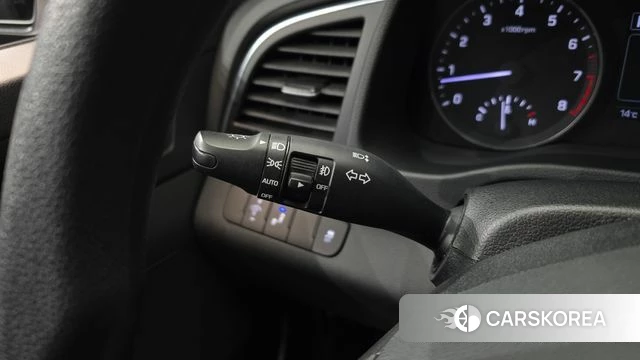 Hyundai Avante AD id 3845590 из Кореи 8