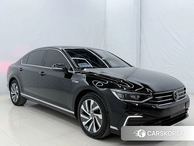 Volkswagen Magotan PHEV id 4365826 из Китая 8