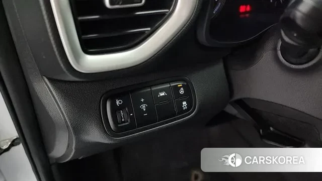 Hyundai Venue id 3504208 из Кореи 8