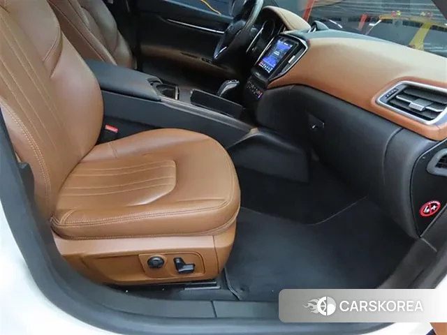 Maserati Ghibli id 3324556 из Кореи 8