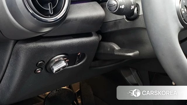 Mini Cooper S id 3922531 из Кореи 8