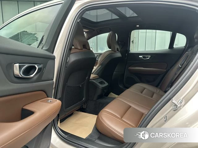 Volvo S60 id 3908622 из Китая 8