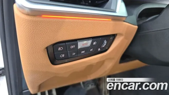 BMW 3 Series (G20) id 2943992 из Кореи 8