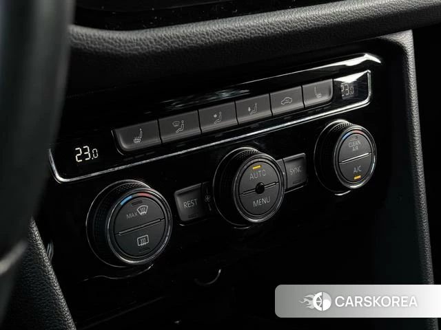 Volkswagen Tiguan L id 4277816 из Китая 8