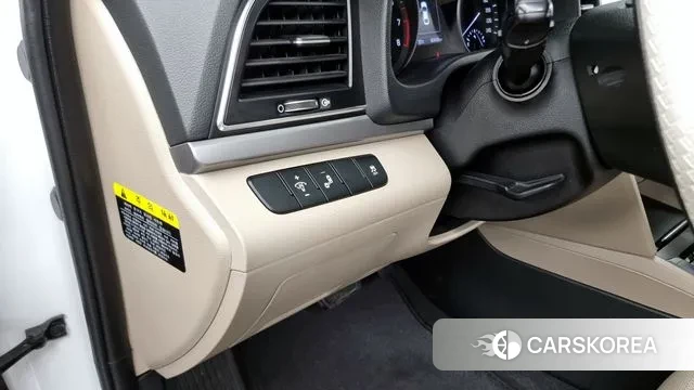 Hyundai Avante AD id 2986770 из Кореи 8