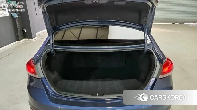 Hyundai Avante AD id 4298879 из Кореи 8