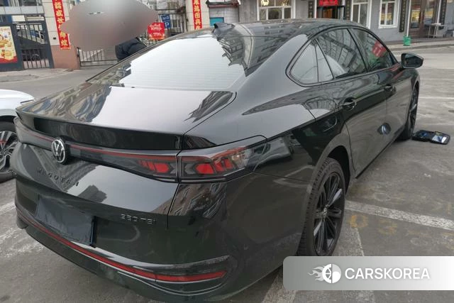 Volkswagen Magotan 2025 Черный из Китая, фото 4