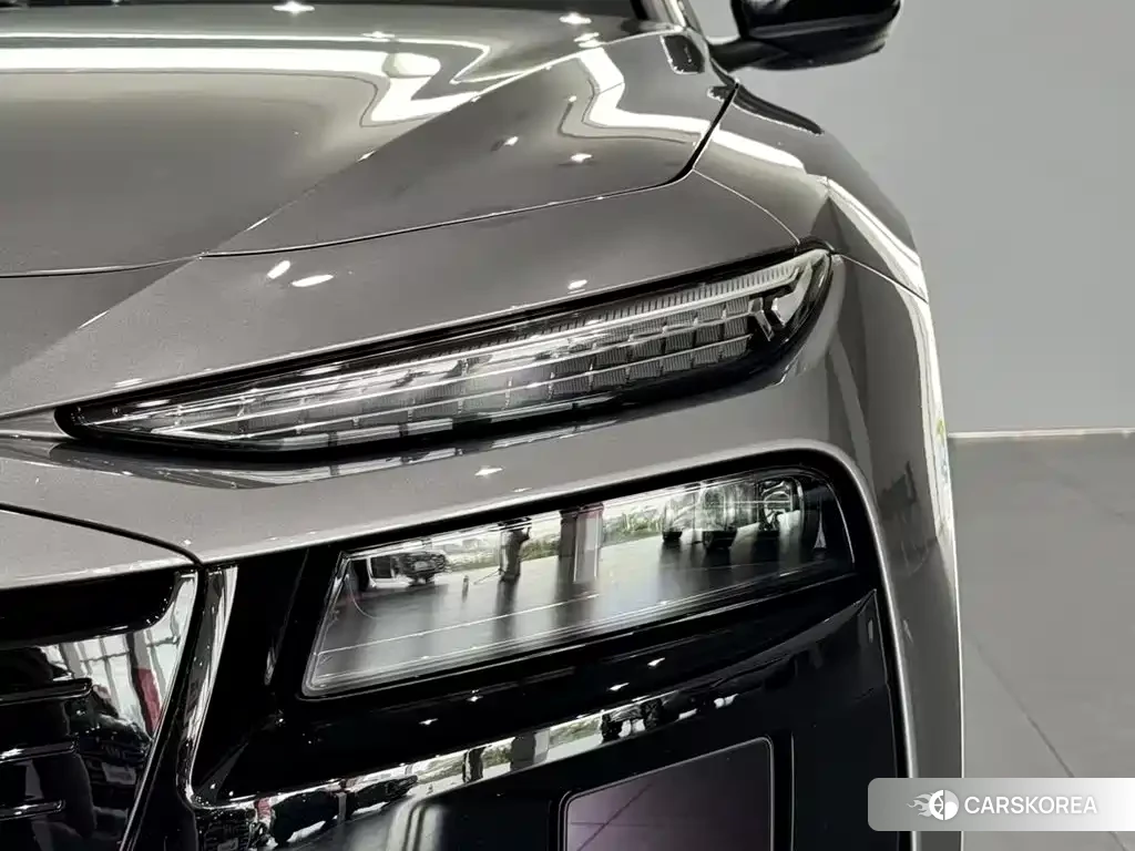 Audi A6L e-tron id 4538840 из Китая 8