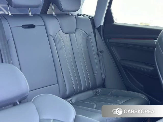 Audi Q5L id 4258868 из Китая 8