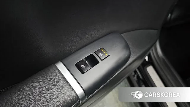 Hyundai Grandeur (GN7) id 3353902 из Кореи 8