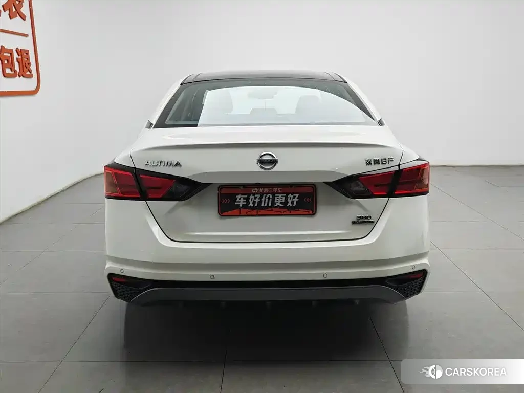 Nissan Altima id 4565435 из Китая 8