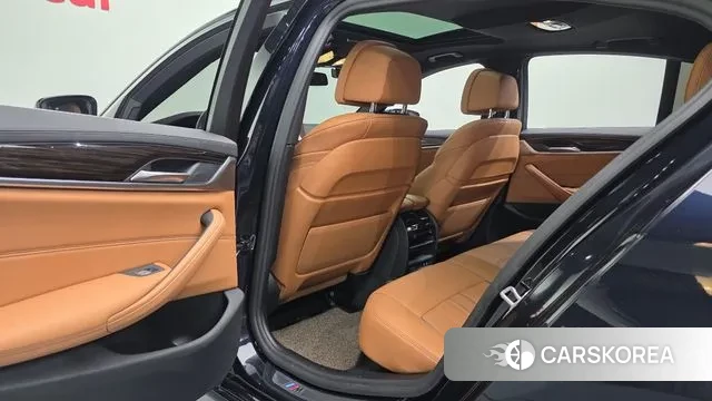 BMW 5 Series (G30) id 3443754 из Кореи 8