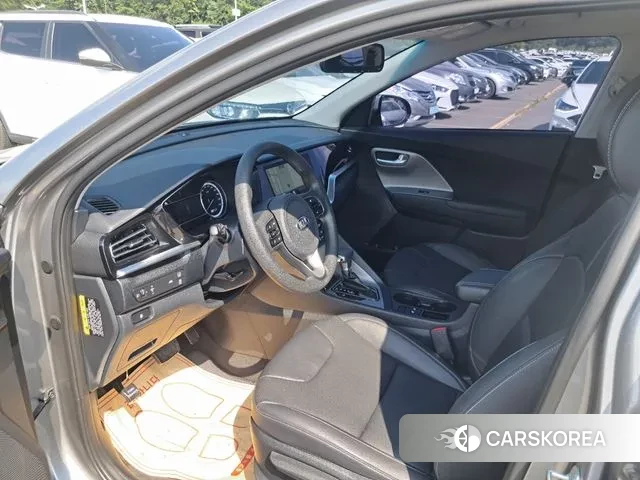 Kia The New Niro id 3044326 из Кореи 8