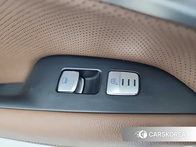 Genesis G70 id 3319330 из Кореи 8