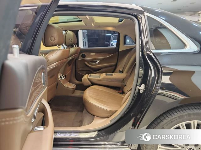 Mercedes-Benz E-class id 4277166 из Китая 8