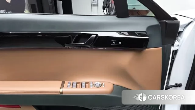 Hyundai Grandeur Hybrid (GN7) id 3507308 из Кореи 8