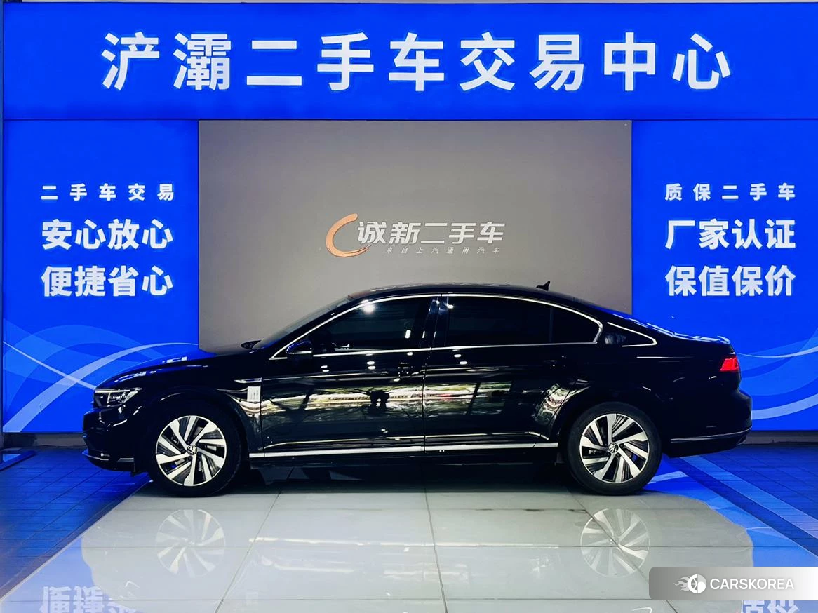 Volkswagen Magotan PHEV id 4452772 из Китая 8