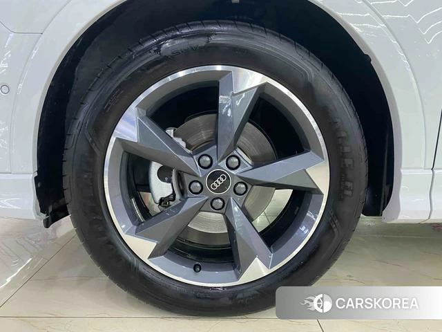 Audi Q3 id 4367396 из Китая 8