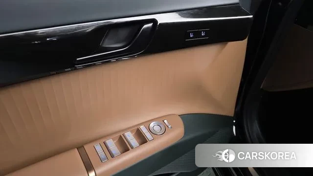 Hyundai Grandeur Hybrid (GN7) id 3533390 из Кореи 8