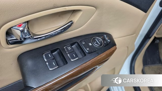 Kia All New Carnival id 4776413 из Кореи 8