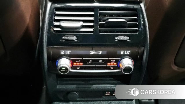 BMW 5 Series (G30) id 3838564 из Кореи 8