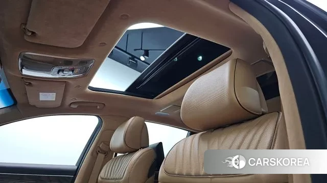 Genesis G90 (RS4) id 3467858 из Кореи 8