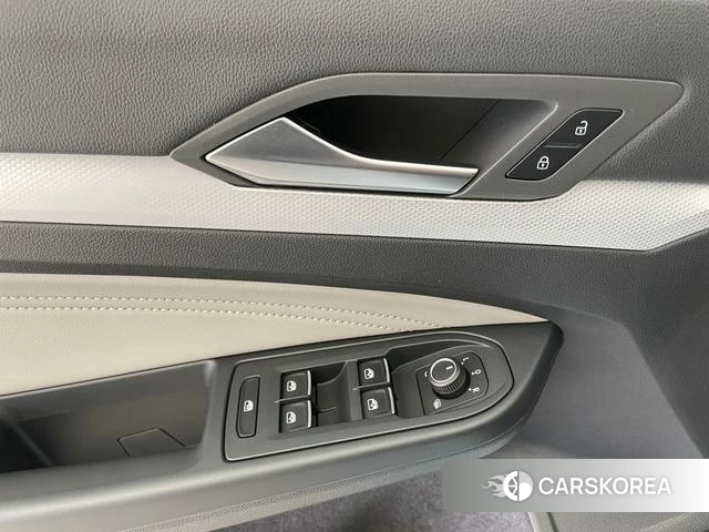 Volkswagen Golf id 4272743 из Китая 8