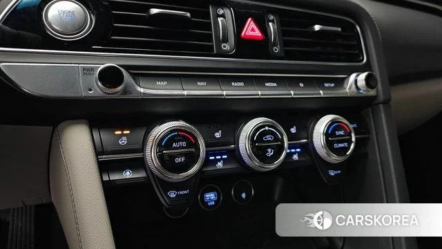 Genesis The New G70 id 4195480 из Кореи 8