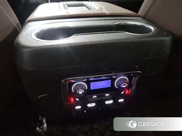 Chevrolet (GM Daewoo) Tahoe id 3512940 из Кореи 8