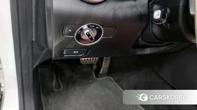 Mercedes-Benz SLC-Class R172 id 3692332 из Кореи 8