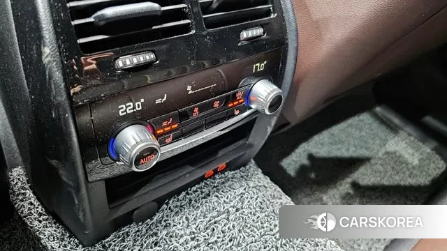 BMW 5 Series (G30) id 3279464 из Кореи 8