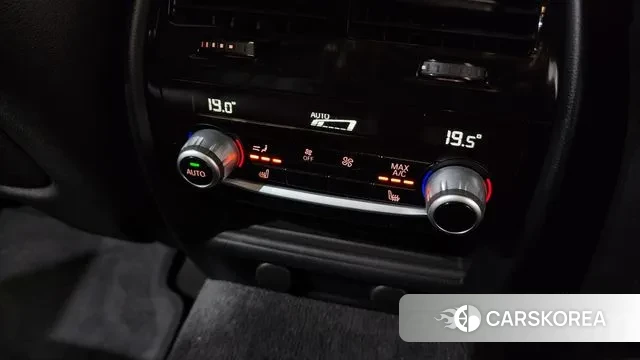 BMW 5 Series (G30) id 3408075 из Кореи 8