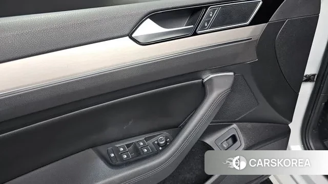 Volkswagen Passat GT (B8) id 2977216 из Кореи 8