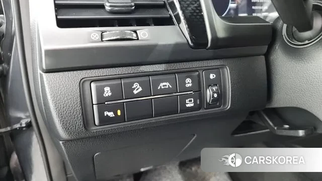 Ssangyong The New Rexton Sports Cannes id 3483094 из Кореи 8