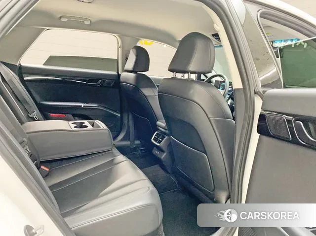 Hyundai Grandeur (GN7) id 3585998 из Кореи 8