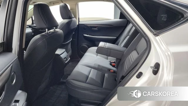 Lexus NX300h id 4294736 из Кореи 8