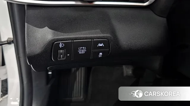 Hyundai Avante Hybrid (CN7) id 3032288 из Кореи 8