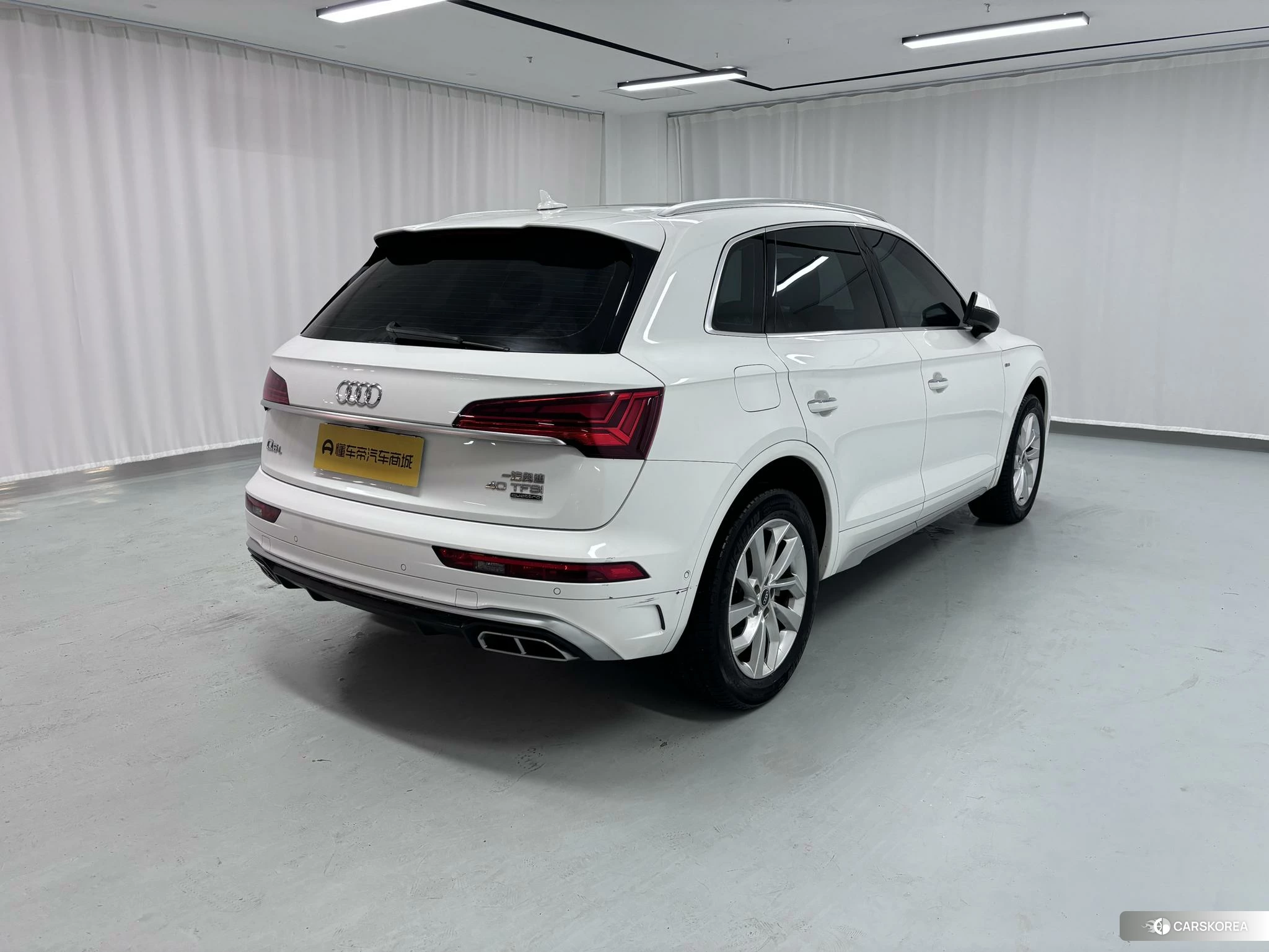 Audi Q5L id 4473379 из Китая 8