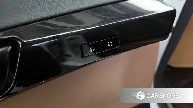 Hyundai Grandeur (GN7) id 3903219 из Кореи 8