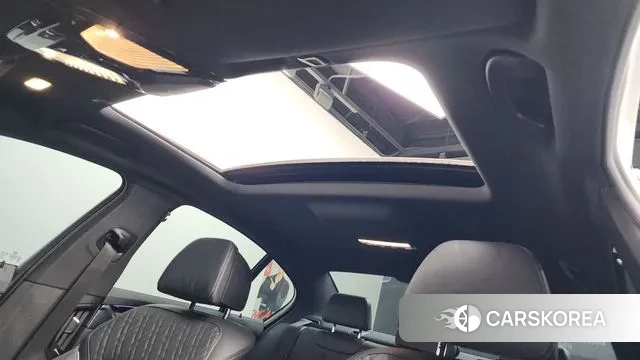 BMW 5 Series (G30) id 3508809 из Кореи 8