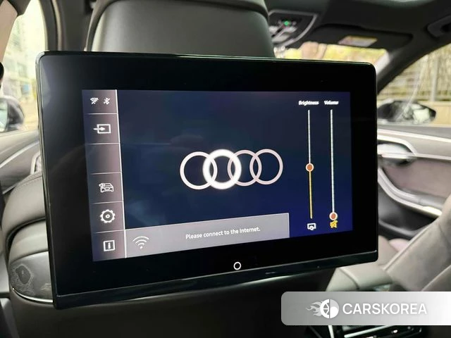 Audi A8 (D5) id 4280619 из Кореи 8