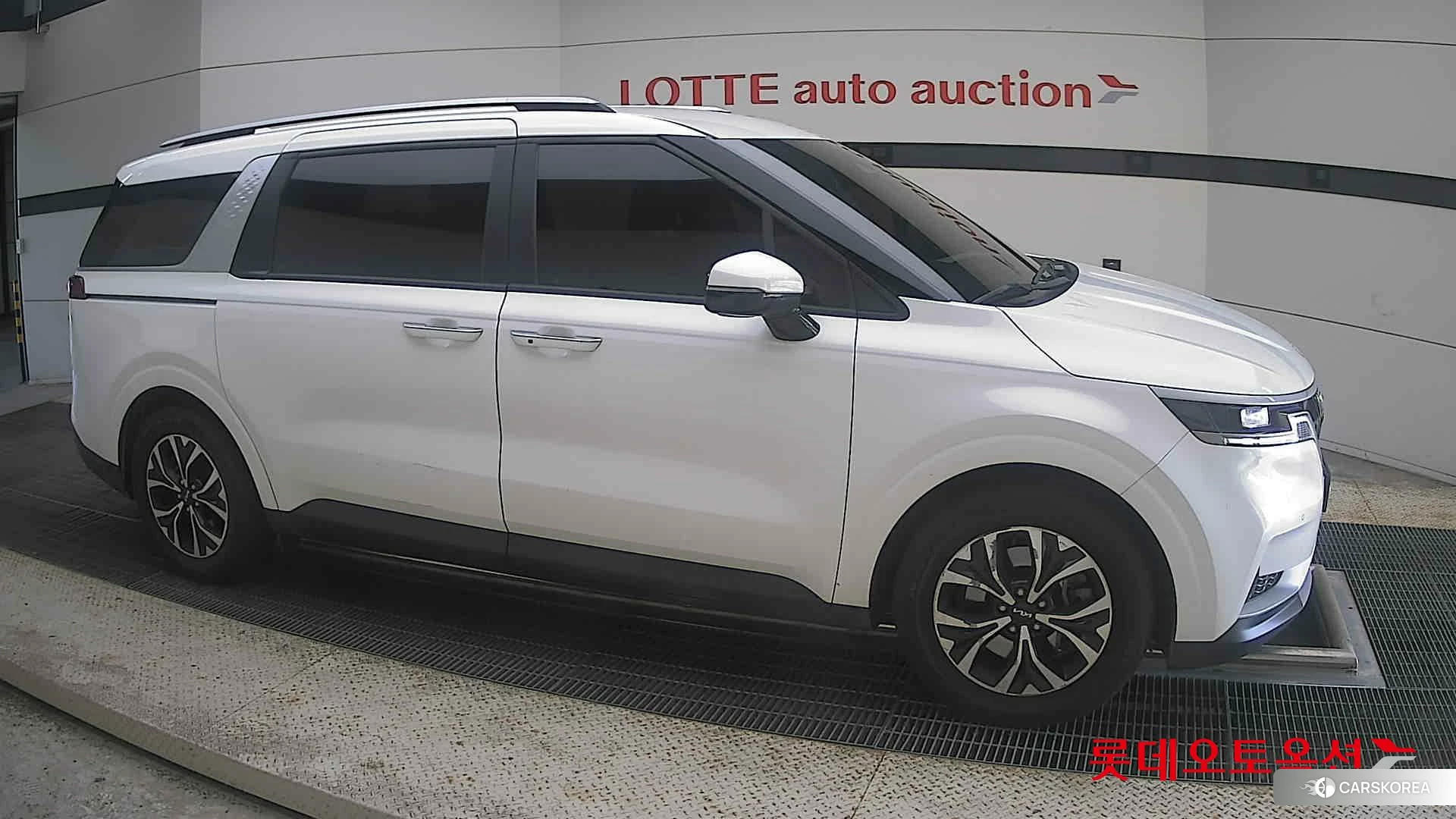 Kia Carnival id 4669061 из Кореи 8
