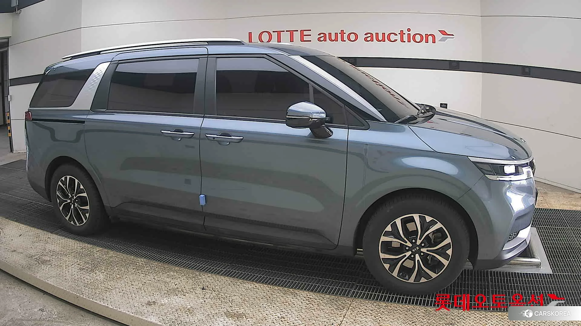 Kia Carnival id 3875761 из Кореи 8