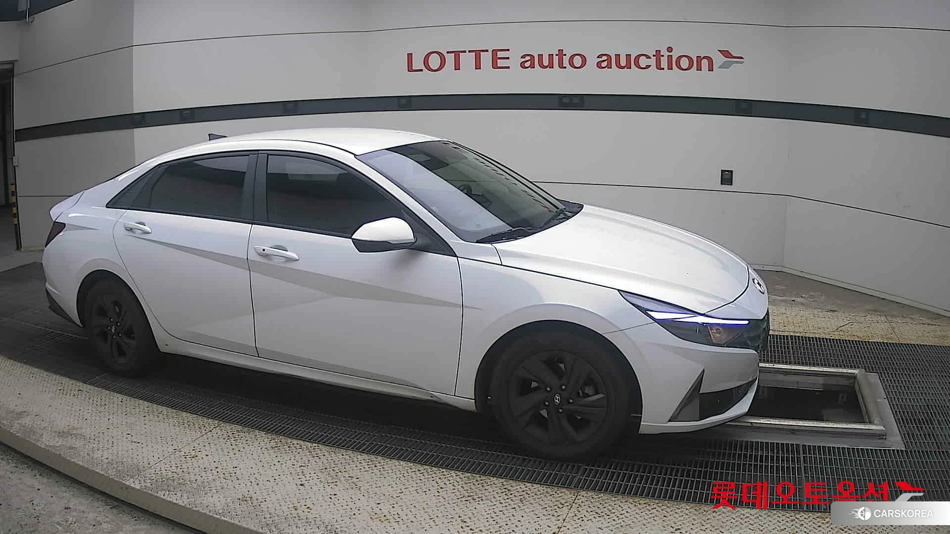 Hyundai Avante Hybrid id 4902379 из Кореи 8
