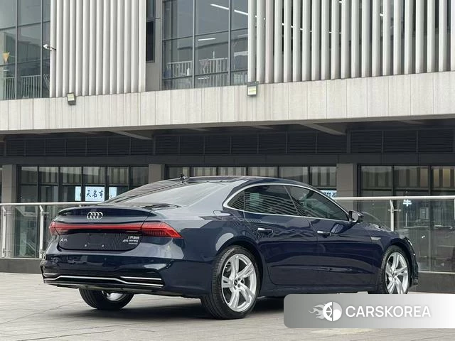 Audi A7L id 4273955 из Китая 8
