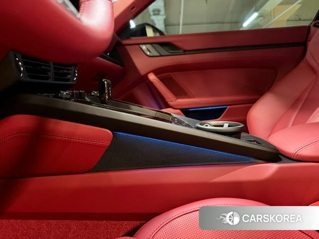 Porsche 911(992) id 4634872 из Кореи 8